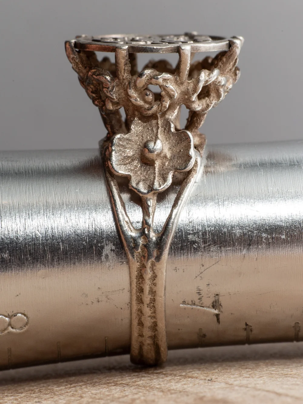 Sterling Silver Cancer Zodiac Signet Ring - Silver